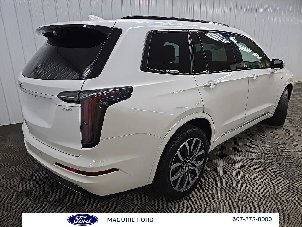 Used 2021 White Cadillac Sport image 12