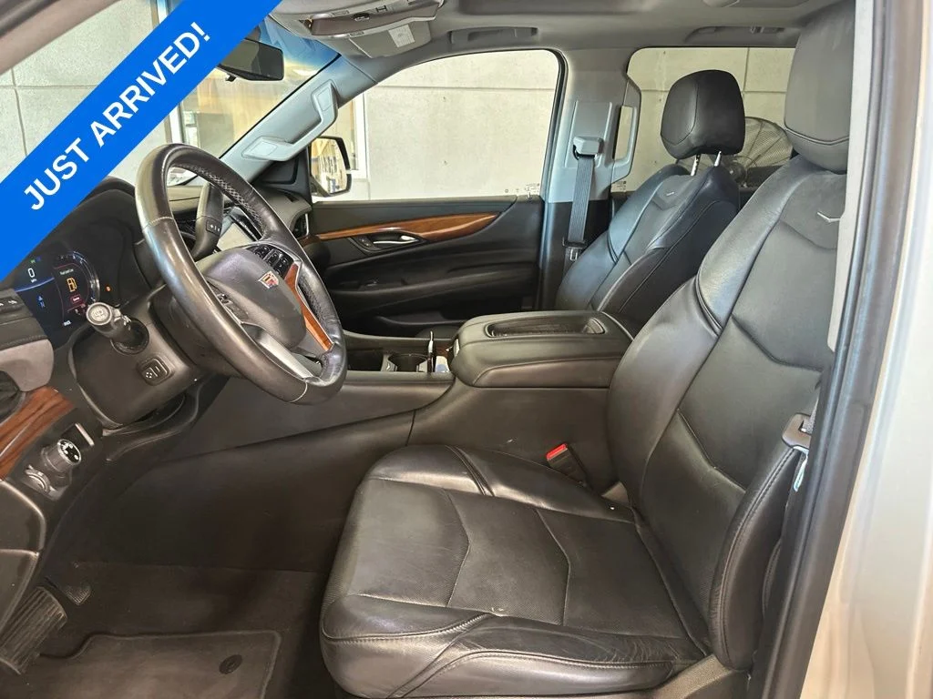 Used 2019 Crystal White Cadillac Luxury image 7