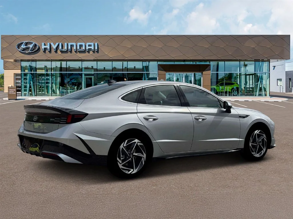 New 2026 Silver Hyundai SEL Sport image 9