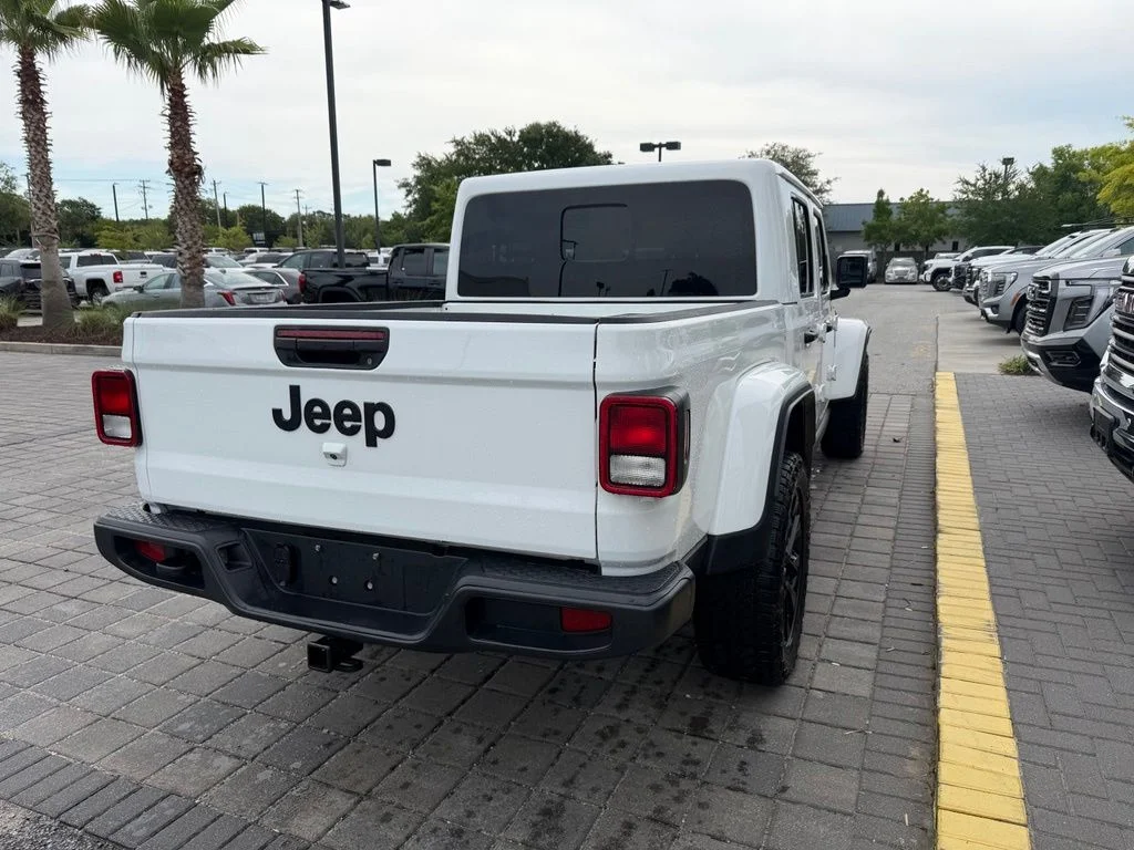 Used 2025 Bright White Clearcoat Jeep Nighthawk image 6