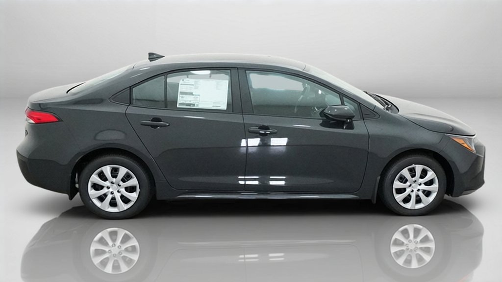New 2027 Underground Toyota LE image 7
