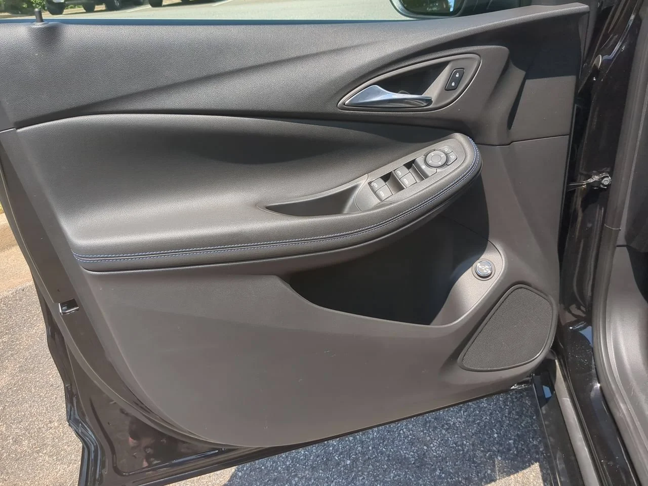 Used 2026 Ebony Twilight Metallic Buick Sport Touring image 21