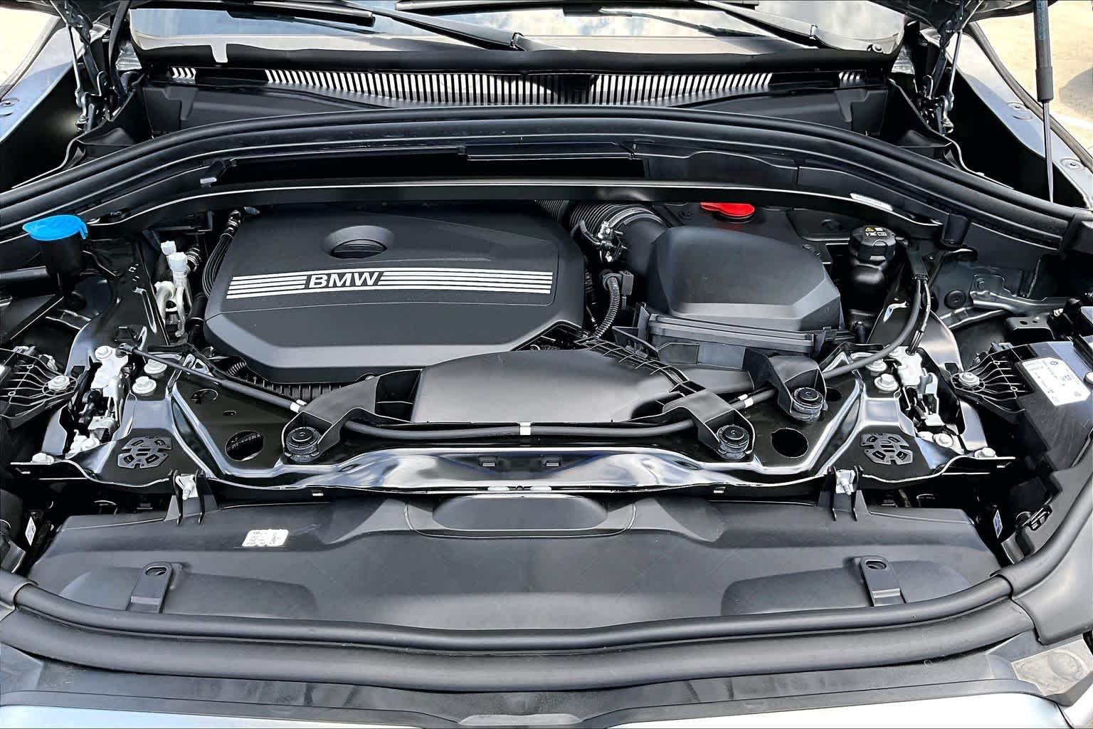 Used 2026 Skyscraper Grey Metallic BMW xDrive28i image 31