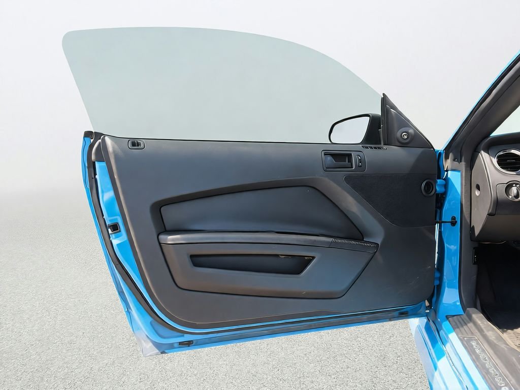 Used 2014 Blue Ford V6 image 17