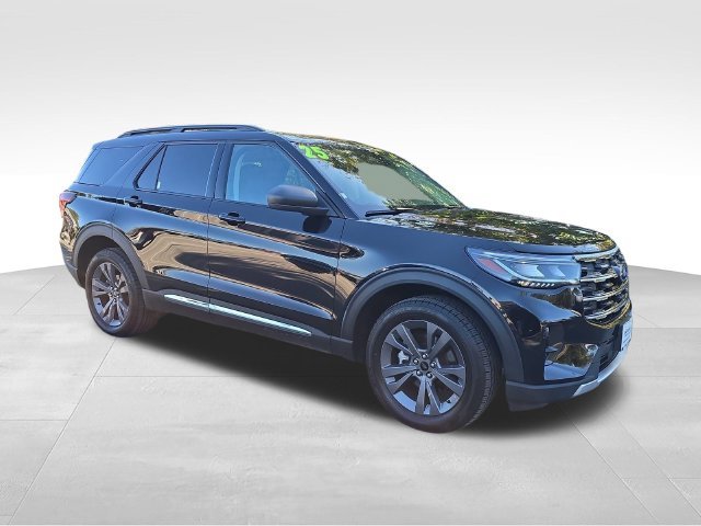 Used 2025 Black Ford Active image 7