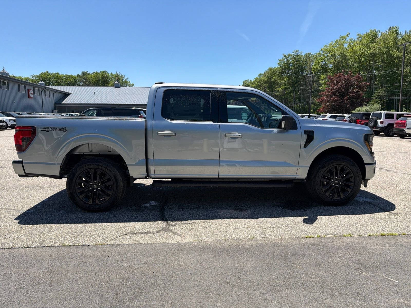 New 2026 Iconic Silver Metallic Ford XLT image 9