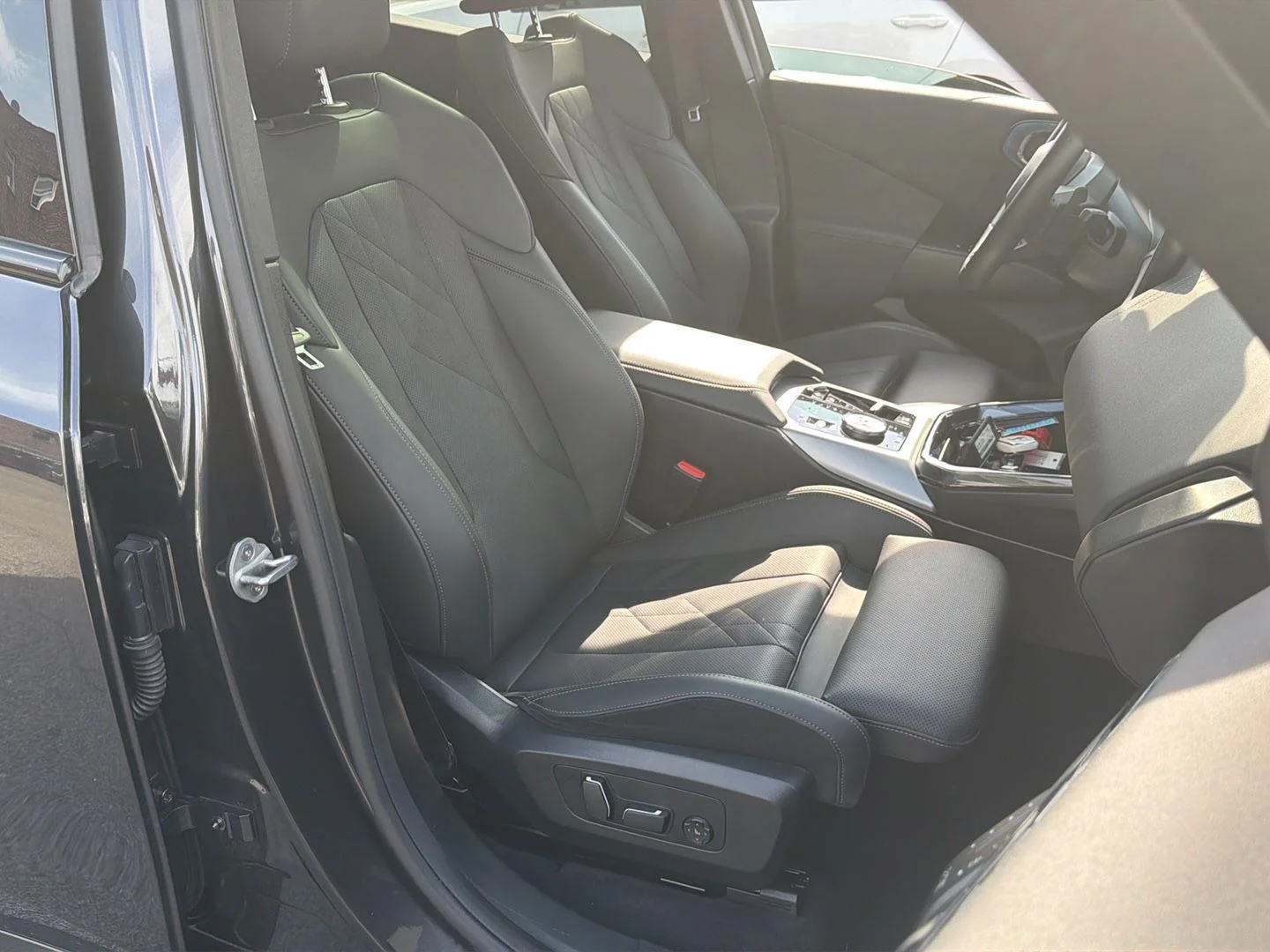 Used 2025 GRAY BMW 30 xDrive image 27