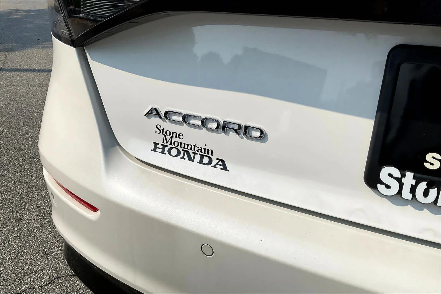 New 2026 Platinum White Pearl Honda EX-L image 15