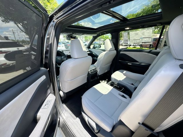 New 2026 Caviar Lexus PREMIUM AWD image 39