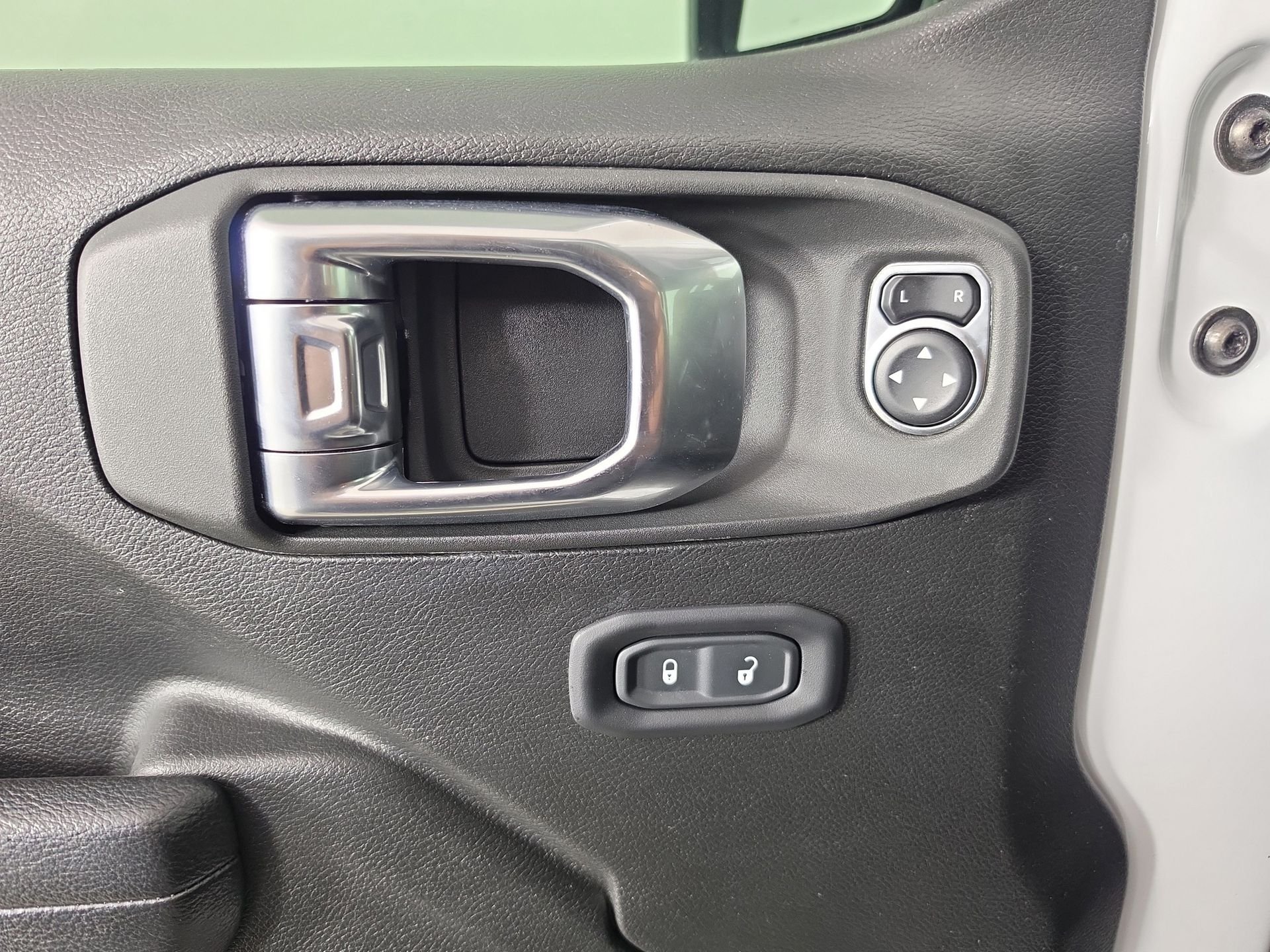 2023 Jeep Gladiator Sport S - Photo 18
