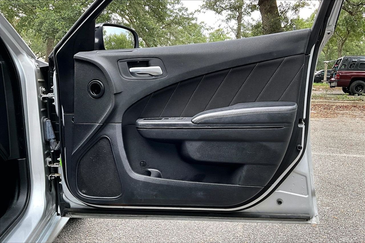 Used 2020 Silver Dodge SXT image 28