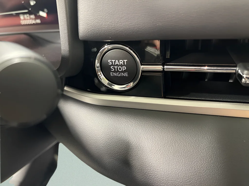 New 2026 Graphite Gray Mitsubishi SEL image 17