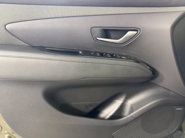 2025 Hyundai Santa Cruz Limited - Photo 16