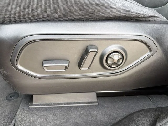 Used 2024 Red Jeep Laredo X image 14