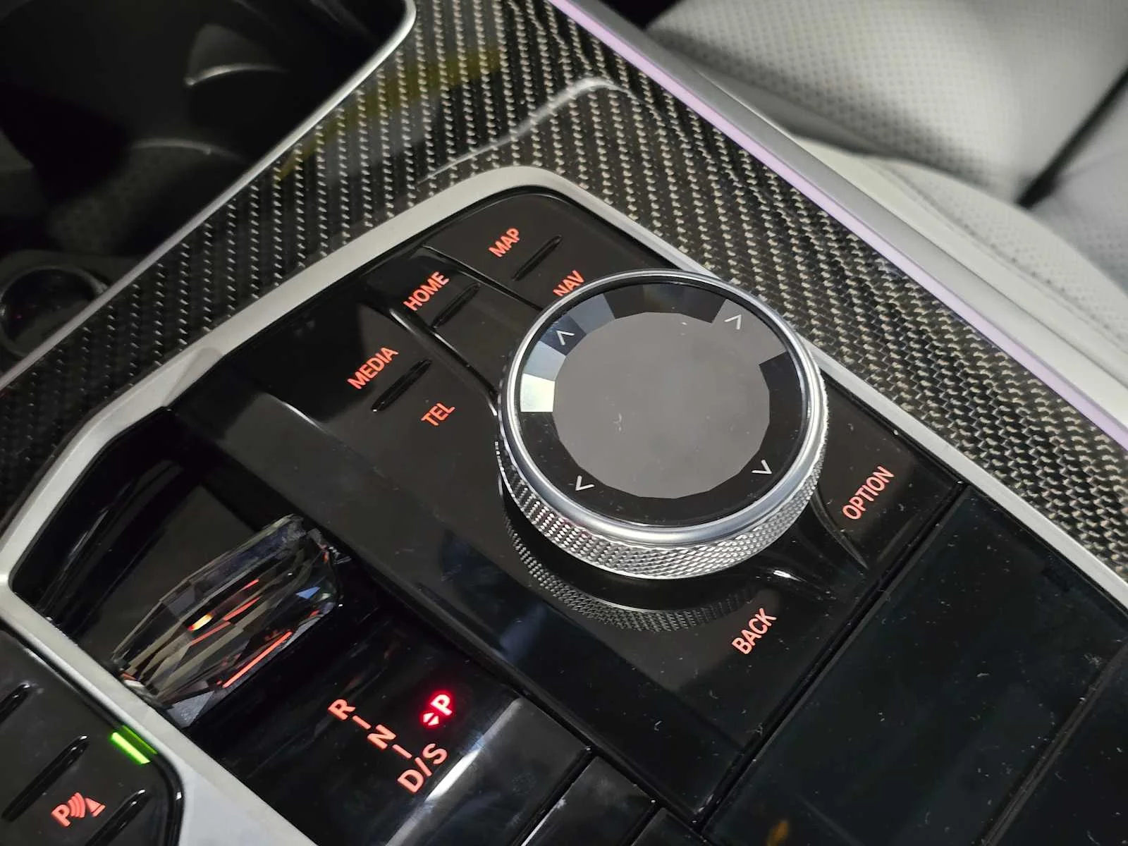 New 2026 Skyscraper Grey Metallic BMW M60i image 18