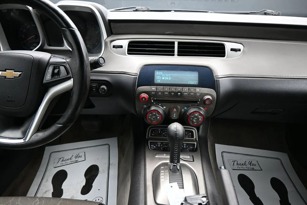 Used 2012 Black Chevrolet 2LT image 17
