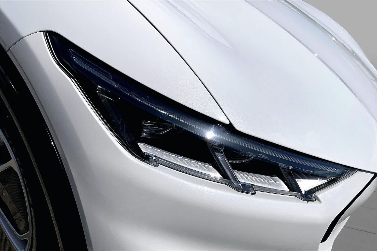 Used 2023 Star White Metallic Tri-Coat Ford Premium image 26