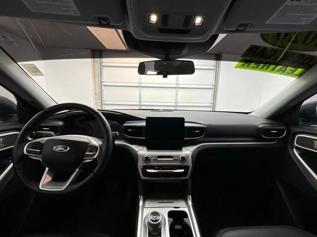 Used 2020 Silver Ford XLT image 4