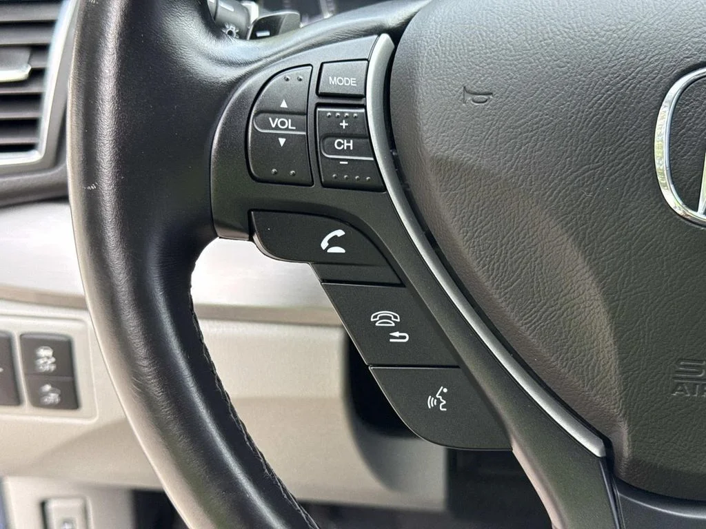 Used 2017  Acura  image 44