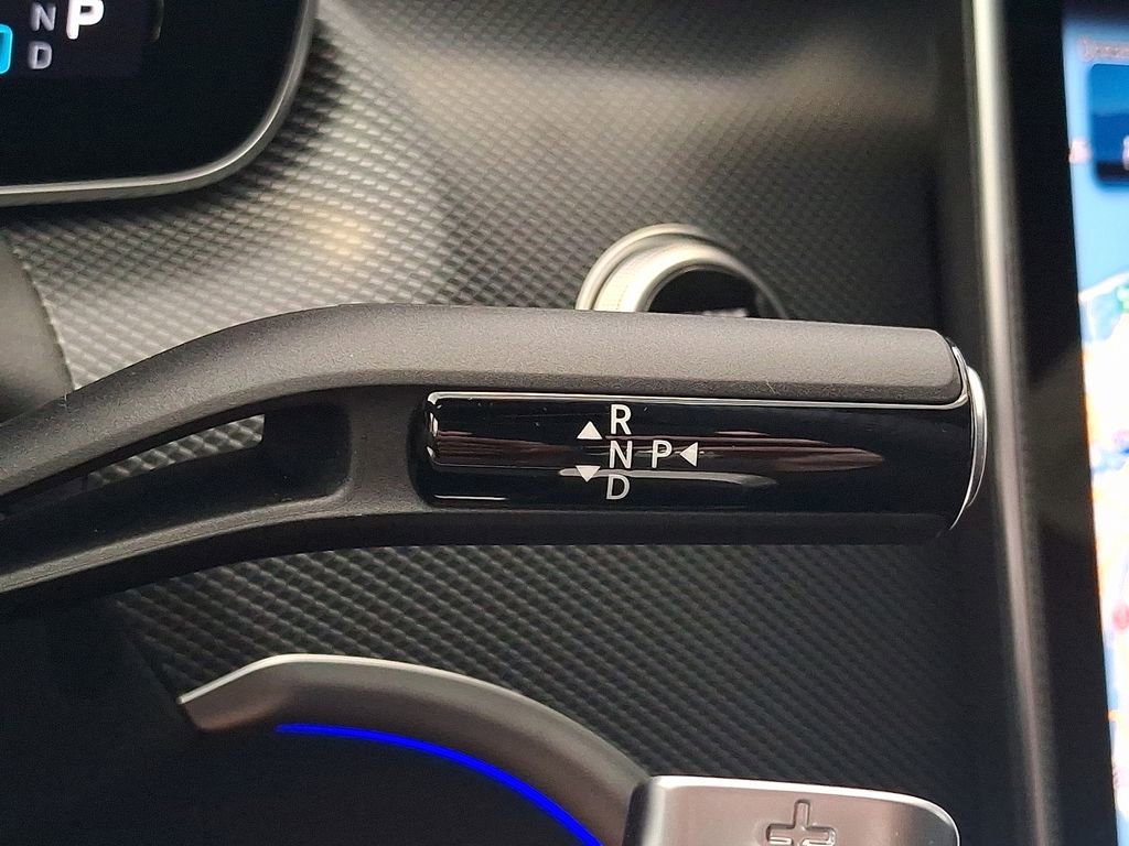 2025 Mercedes-Benz C-Class Sedan C 300 - Photo 43