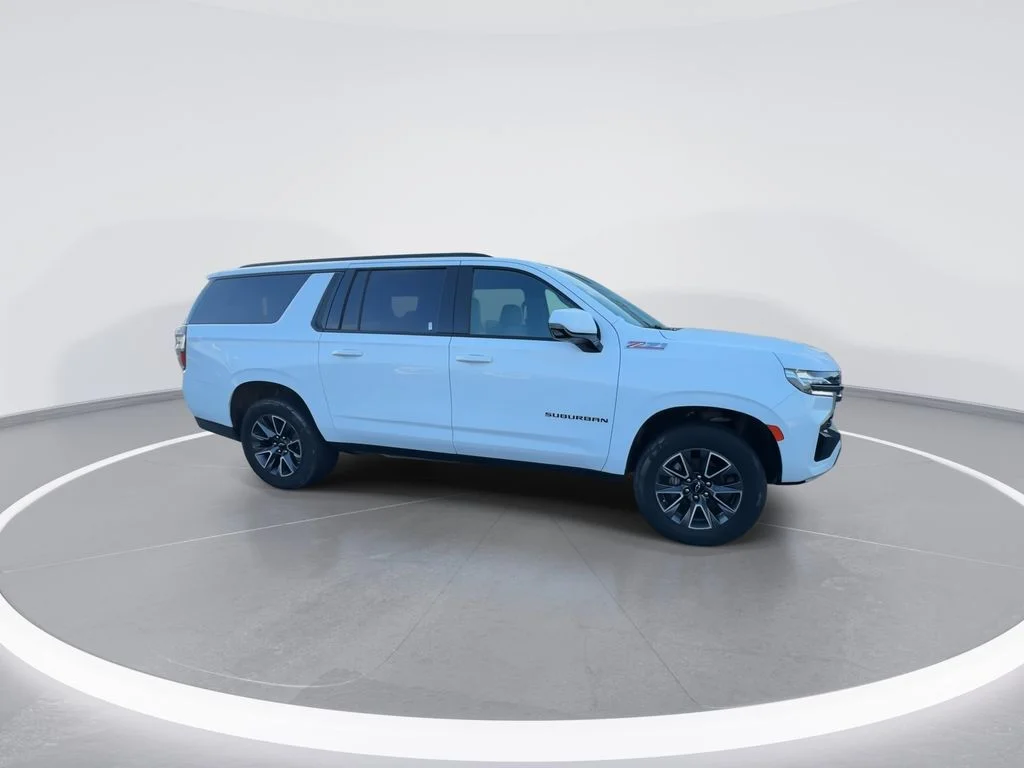 Used 2021 White Chevrolet Z71 image 9