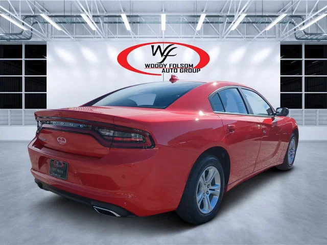Used 2023 Red Dodge SXT image 3