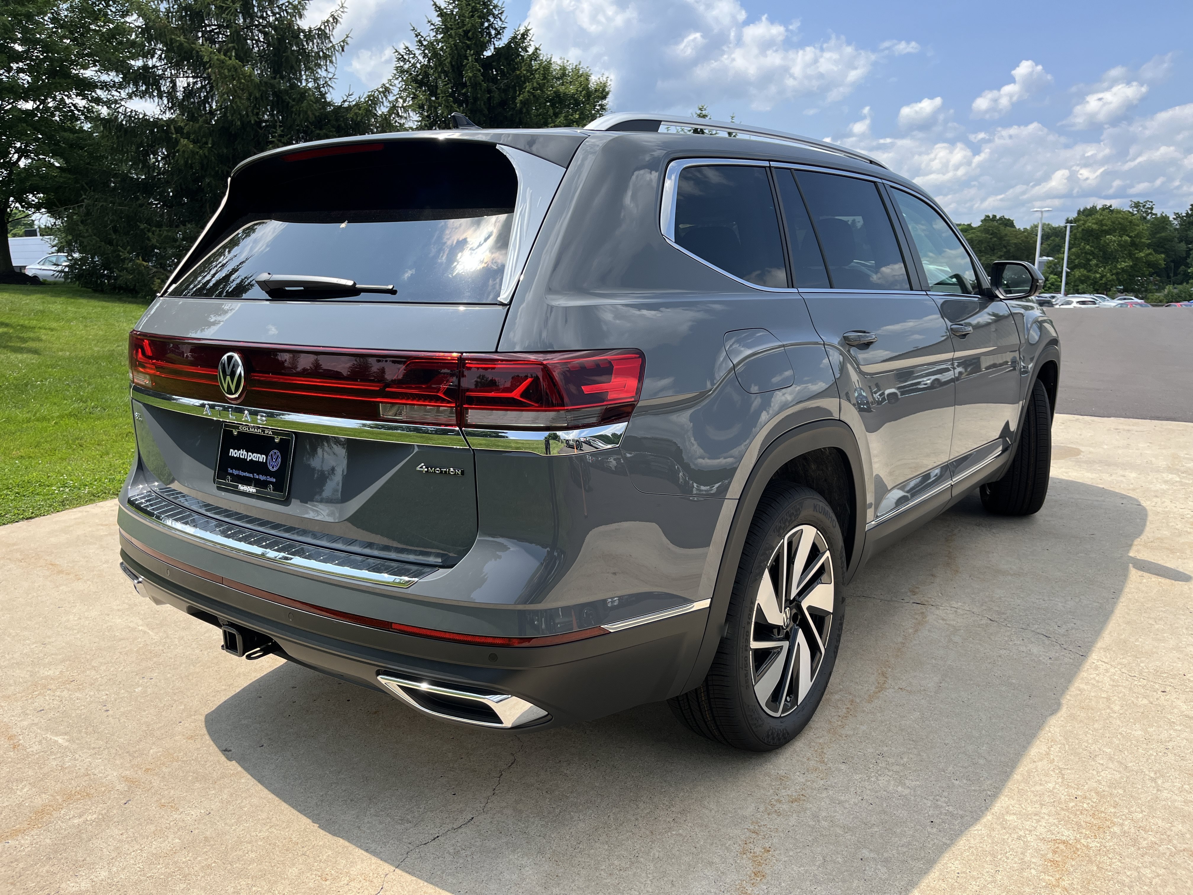 New 2026 Pure Gray Volkswagen 2.0T SEL image 13