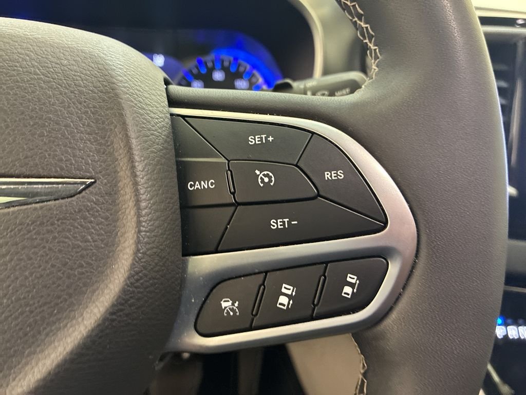Used 2024 Silver Chrysler Touring L image 23