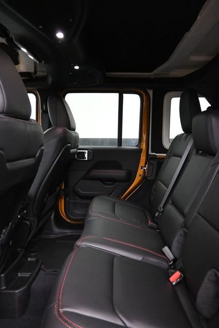 New 2026 Goldilocks Exterior Paint Jeep Rubicon X image 7
