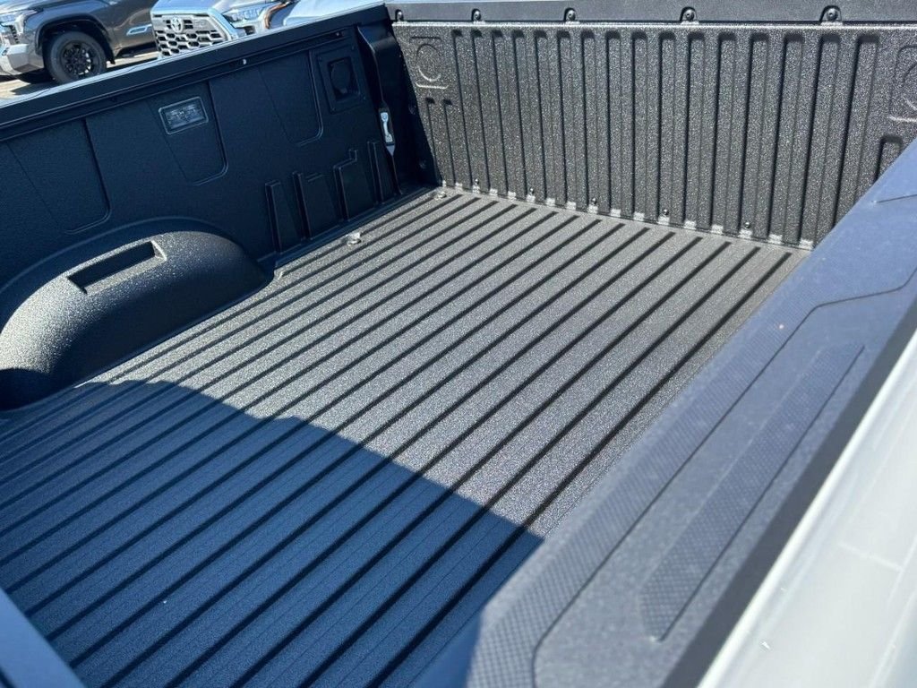 New 2026 Ice Cap Toyota Tundra Limited image 8