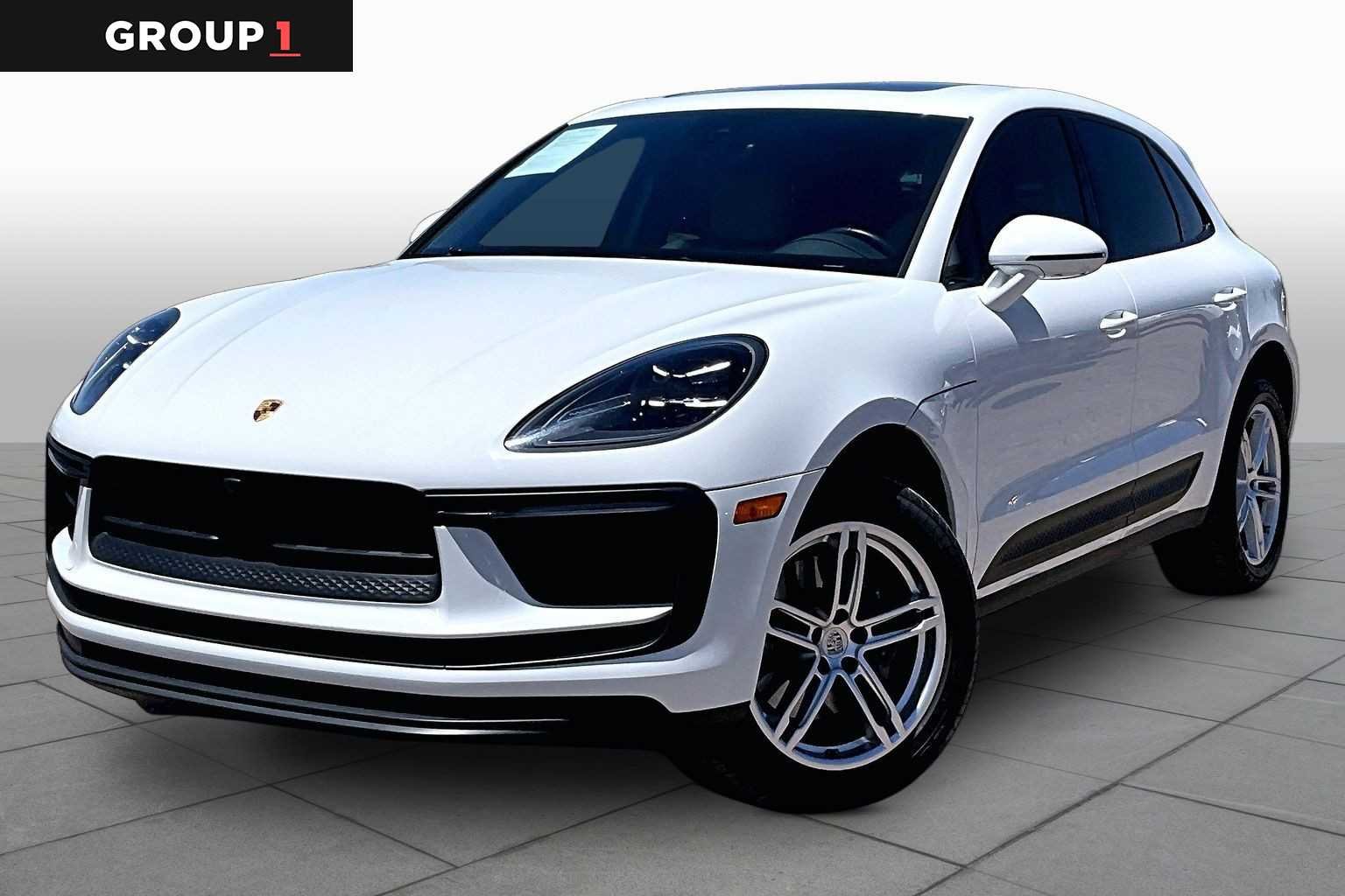 2024 Porsche Macan T's photo