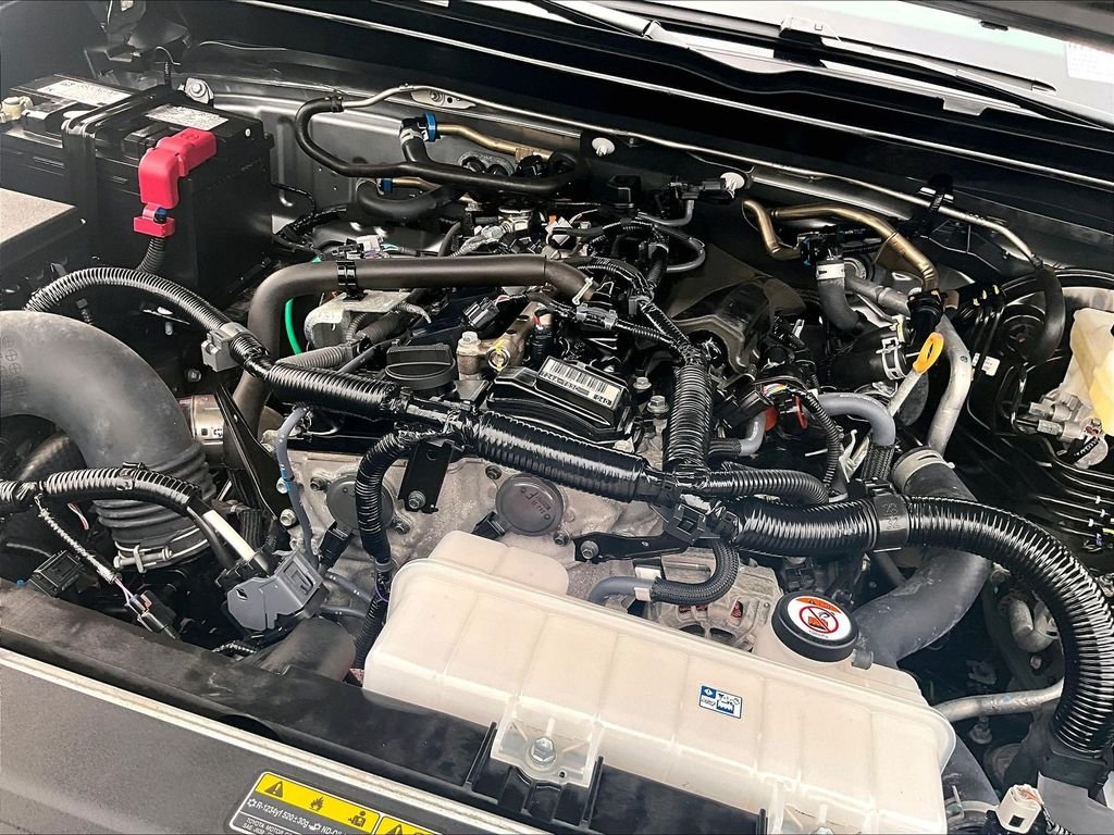 Used 2025 Silver Toyota SR5 image 33