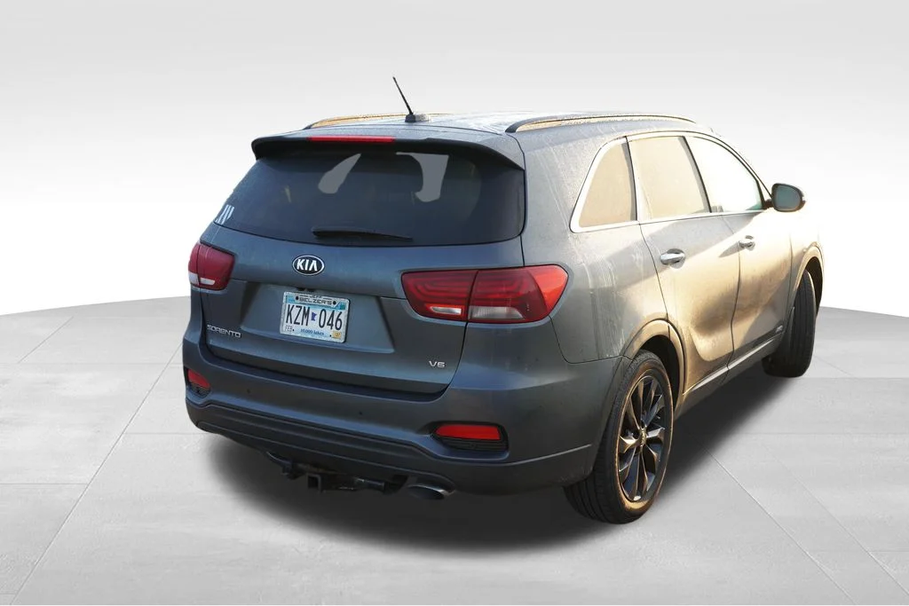 Used 2020 Gravity Gray Kia S image 3