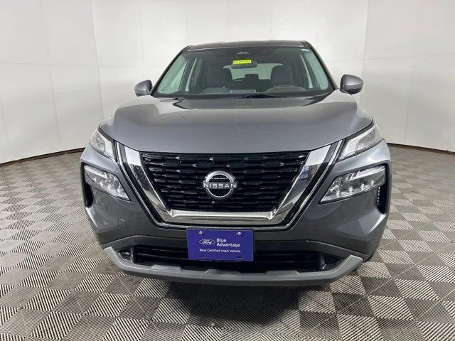 Used 2022 Nissan Rogue SV with VIN 5N1BT3BB3NC690022 for sale in Shakopee, Minnesota