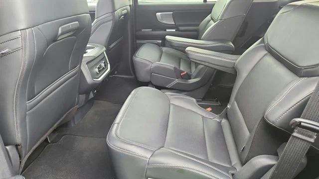 Certified Used 2025 Black Metallic Ford Platinum image 24