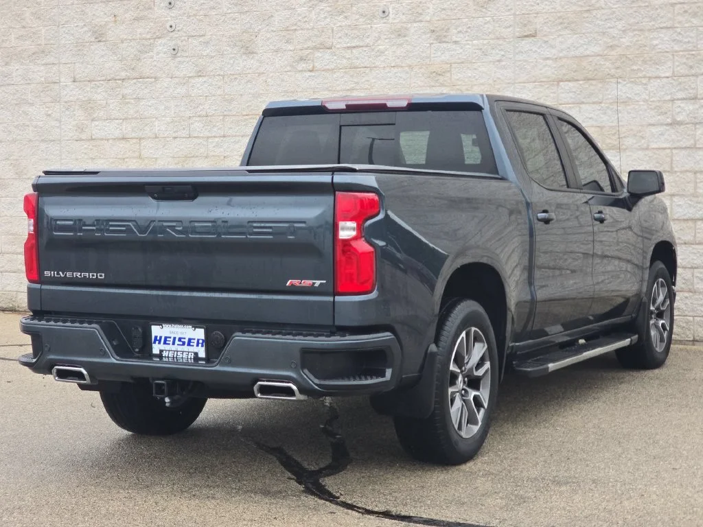 Used 2021 Gray Chevrolet RST image 13