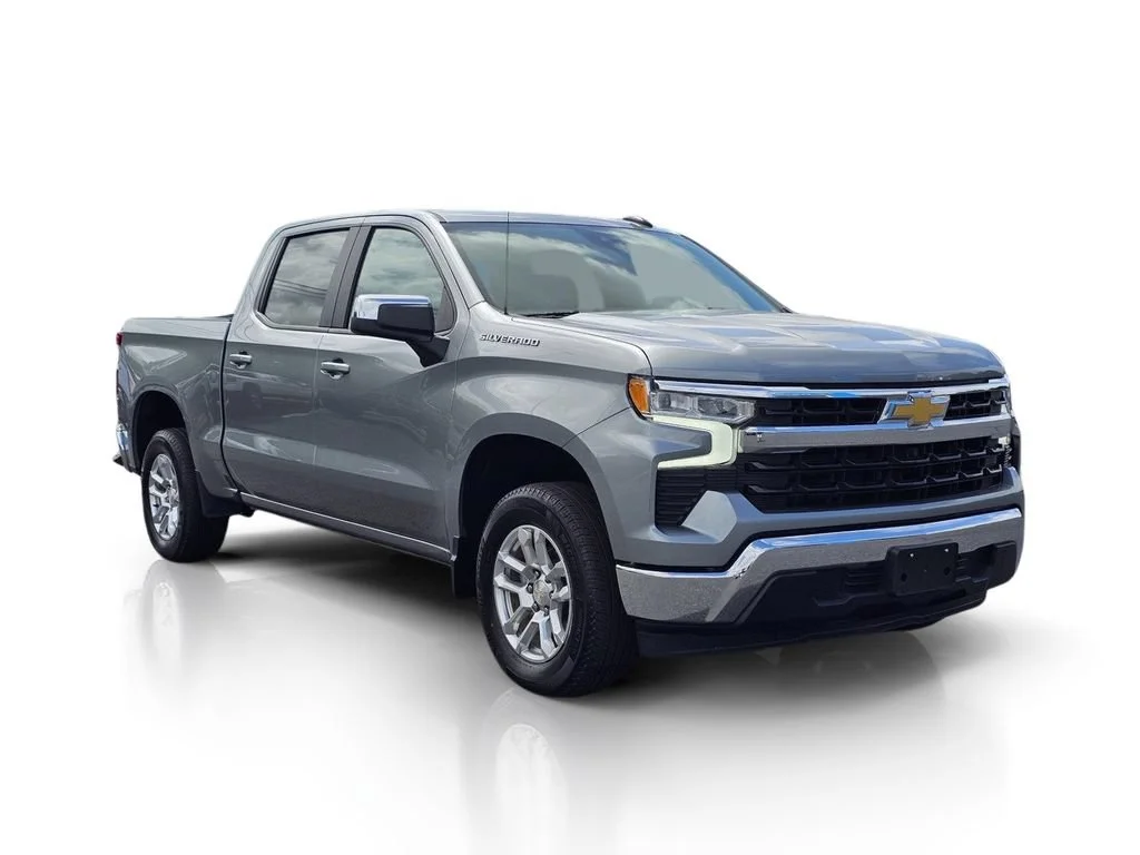 Used 2023 Sterling Gray Metallic Chevrolet LT image 5