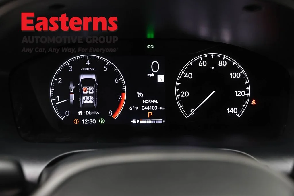 Used 2025 Silver Honda LX image 17