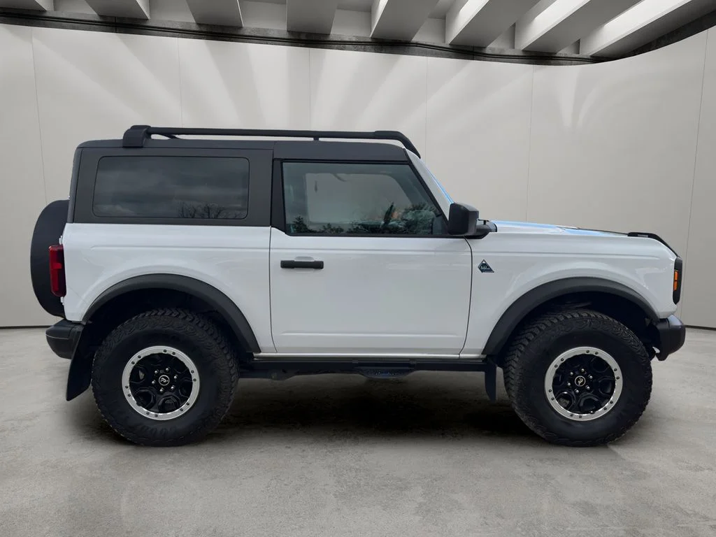 Used 2023 Oxford White Ford Black Diamond image 6