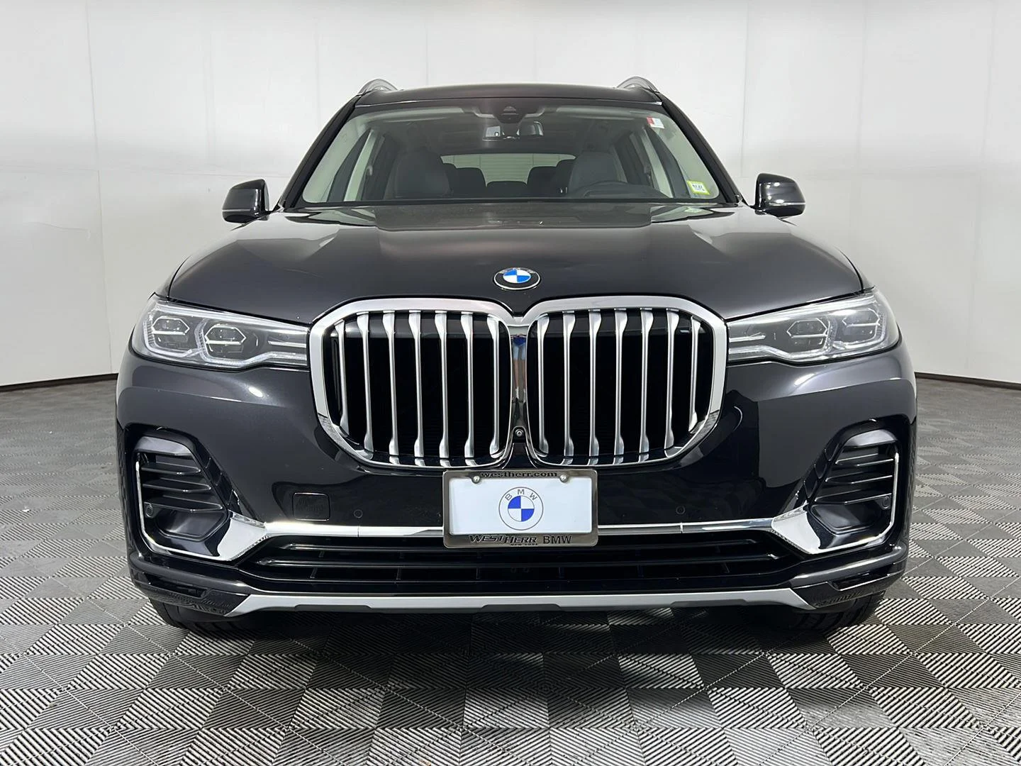 Used 2022 Black Sapphire Metallic BMW xDrive40i image 13