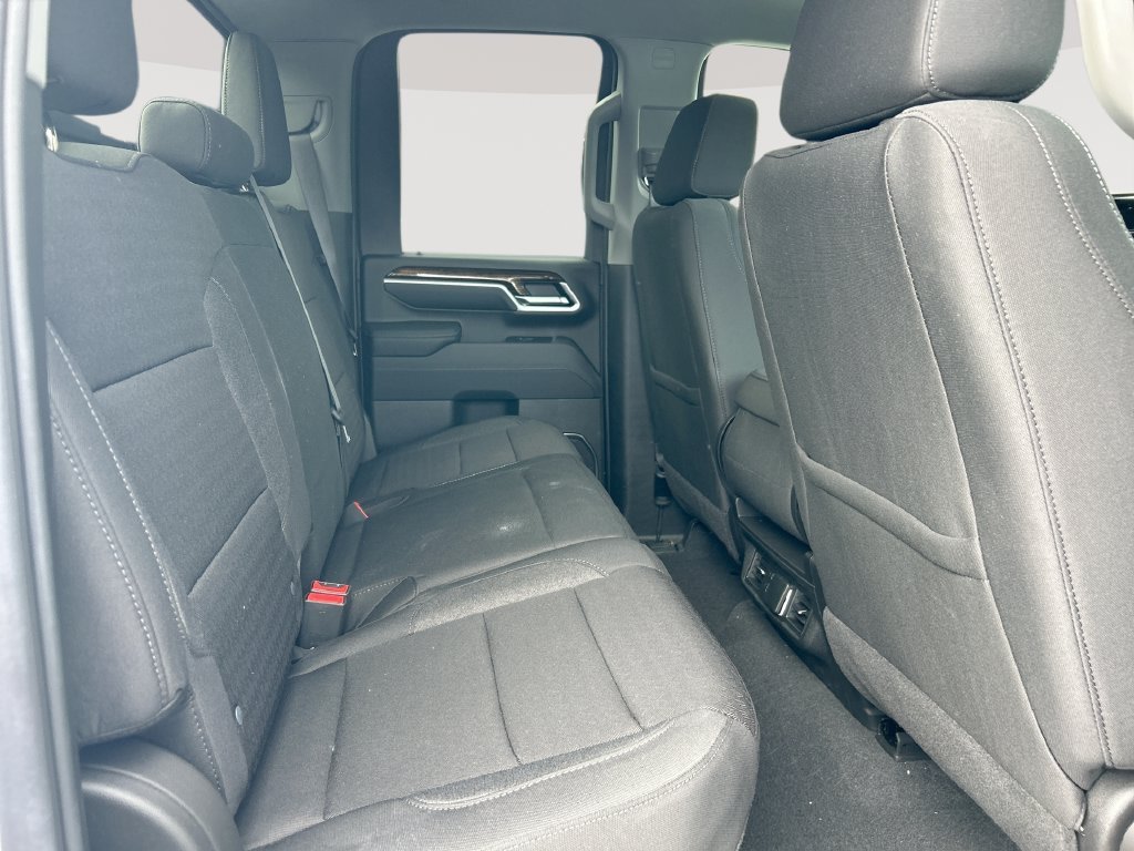 Used 2024 White GMC SLE image 26