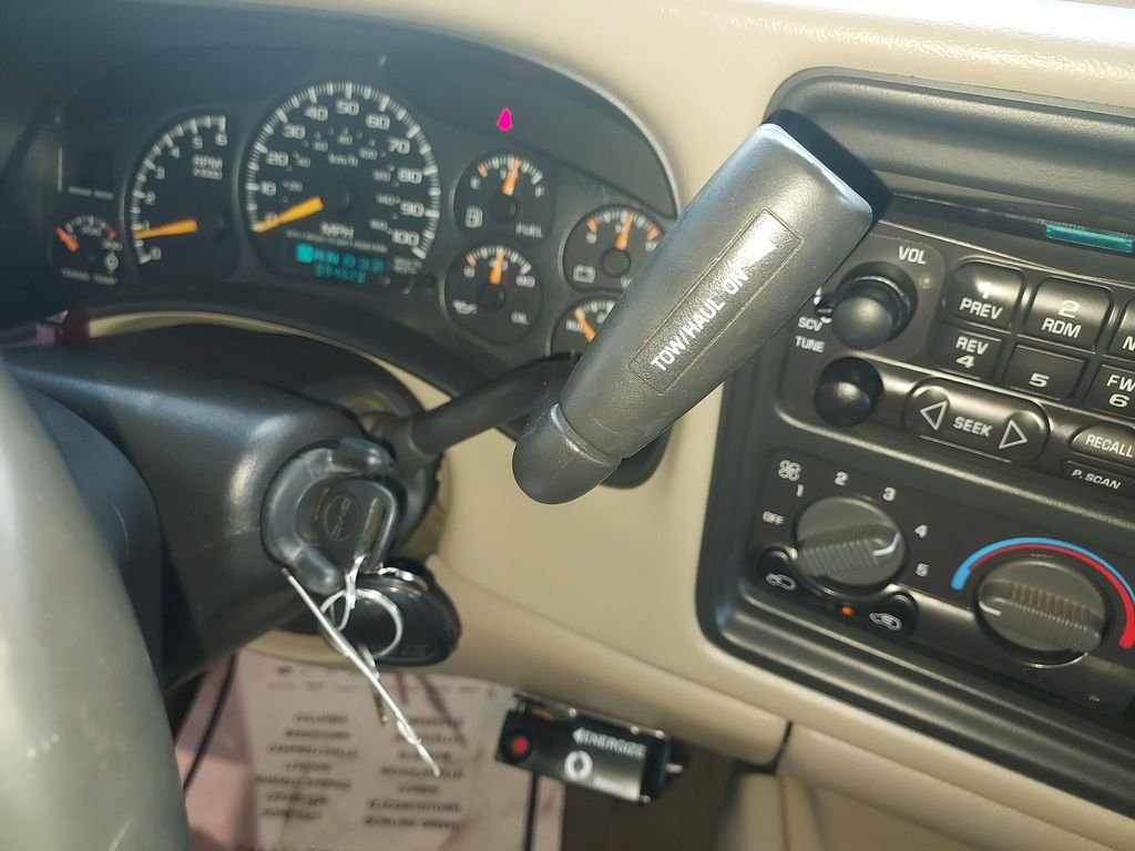 Used 2001 Green GMC SLE image 23