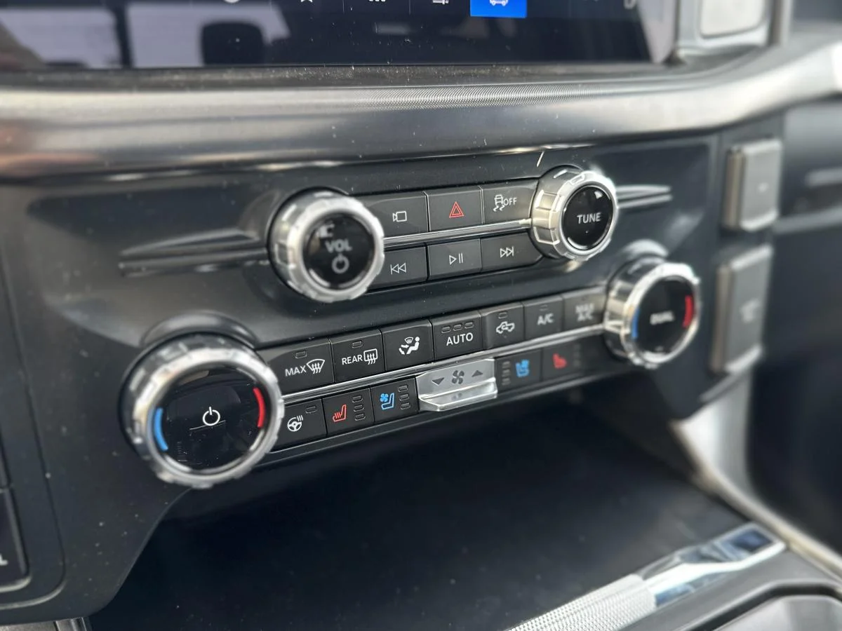 New 2026 White Ford Tremor image 25
