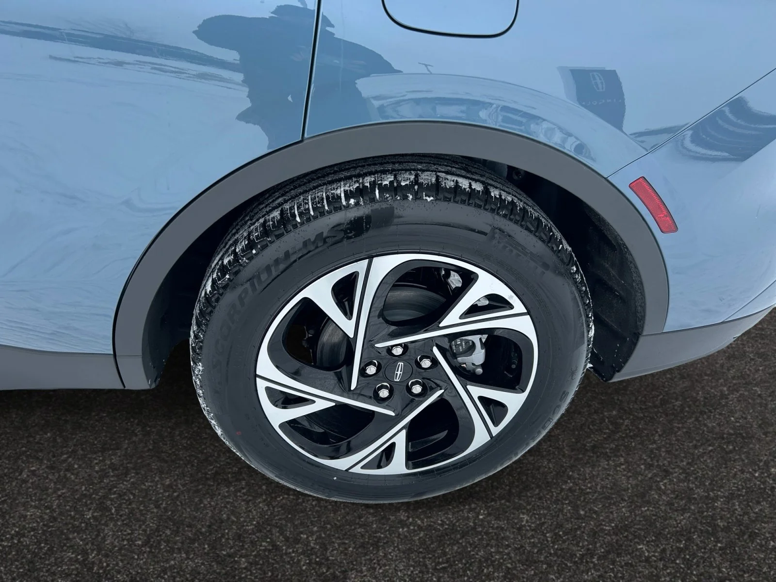 New 2026 Whisper Blue Metallic Clearcoat Lincoln Premiere image 9