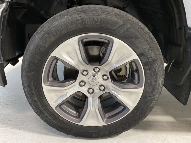 Used 2019 Ivory White Tri-Coat Pearlcoat Ram Laramie image 32