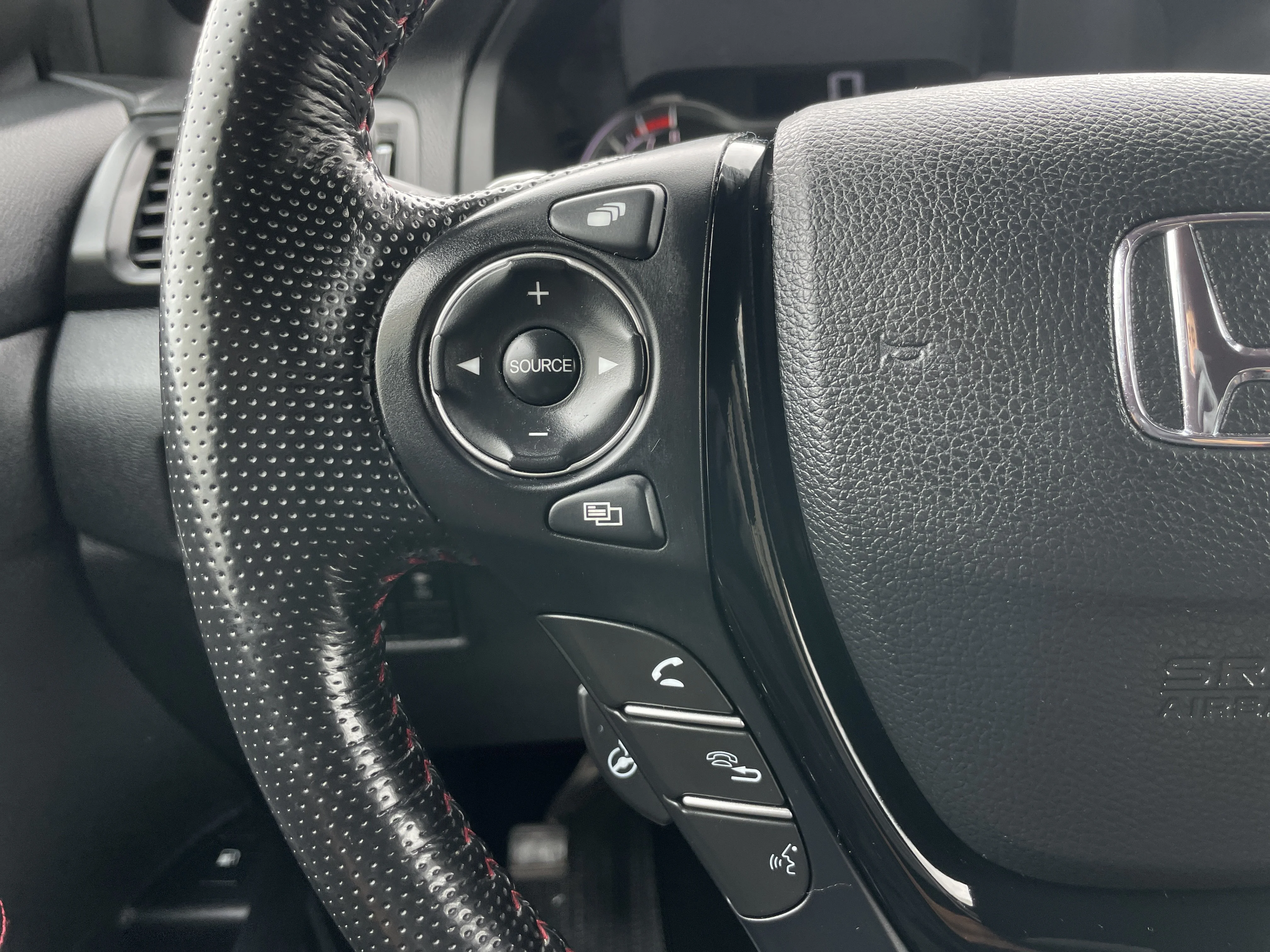 2021 Honda Ridgeline Black Edition - Photo 26
