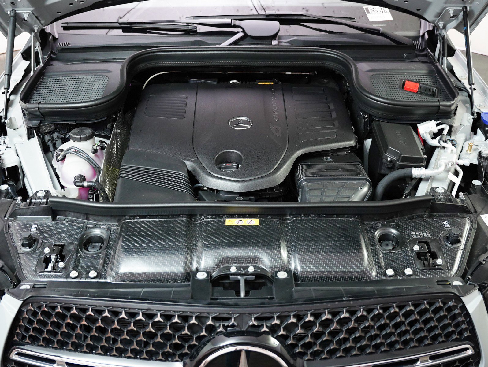 New 2026 MANUFAKTUR Alpine Grey Mercedes-Benz GLE 450 image 4