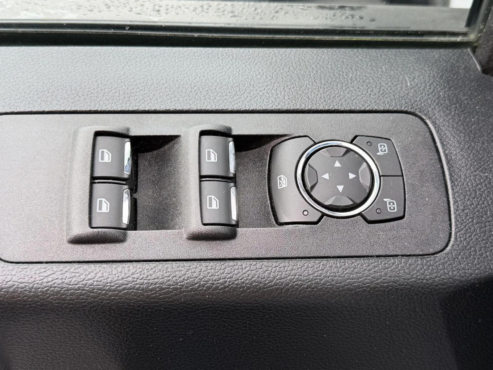 Used 2019 Velocity Blue Ford XLT image 10