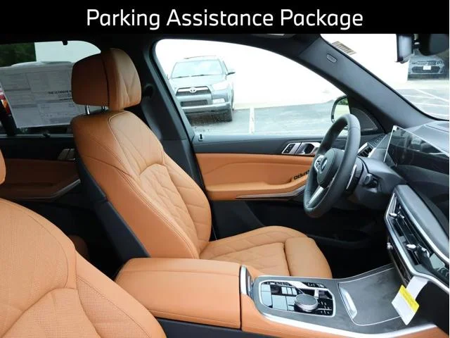 New 2026 Mineral White Metallic BMW xDrive40i image 10