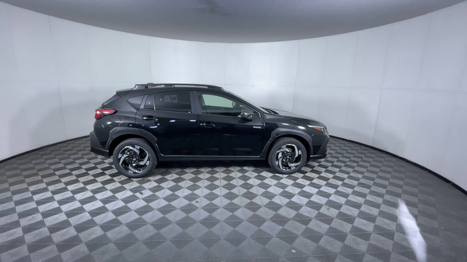 New 2026 CRYSTAL BLACK SILICA Subaru Limited Hybrid image 9